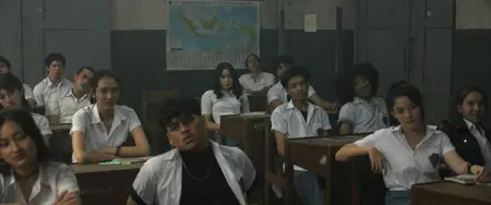 Pengepungan di Bukit Duri / The Siege at Thorn High (2025)