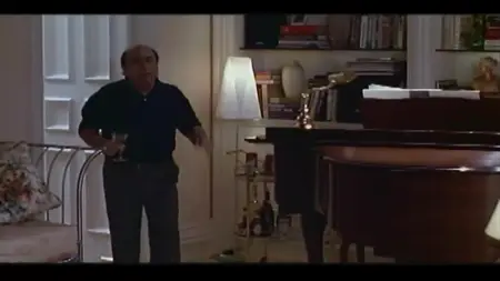 Junior (1994)