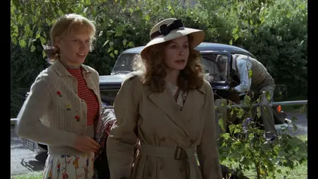 Hope and Glory (1987)