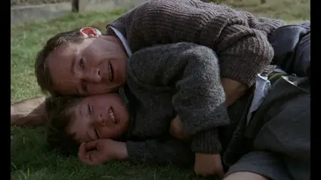 Hope and Glory (1987)