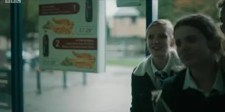 In My Skin S01E02