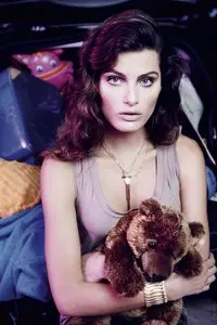 Isabeli Fontana - Iguatemi Photoshoot