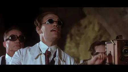 Shadow of the Vampire (2000)