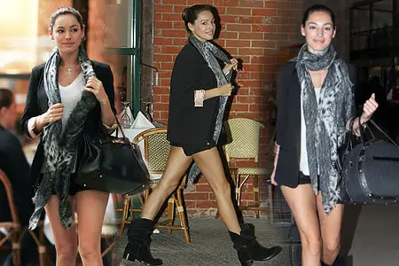 Kelly Brook - JFK Airport in NY 9-16-10