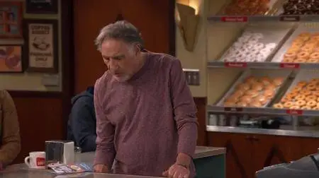 Superior Donuts S02E19