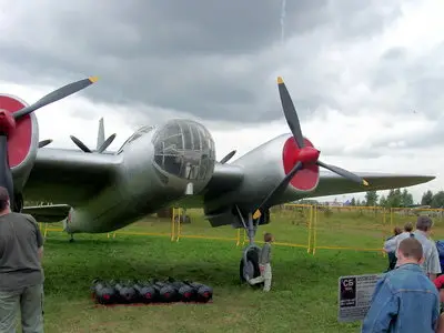 Tupolev SB-2M100 Walk Around