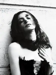 Anne Hathaway by Mert Alas & Marcus Piggott for Interview September 2011