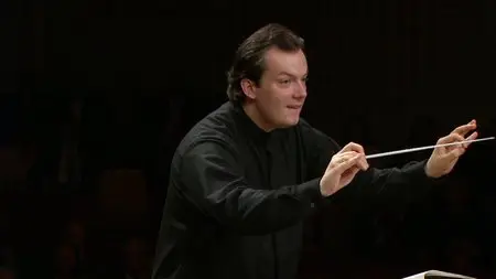 Shostakovich - Symphony No. 8 (Andris Nelsons, Royal Concertgebouw Orchestra) (2012) [Blu-ray]