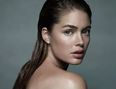Doutzen Kroes by Alex Caley for ELLE France October 2010