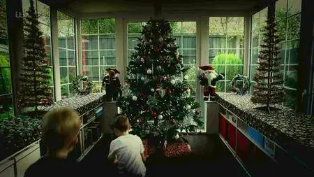 ITV - Tonight: Christmas Buyers Beware (2016)
