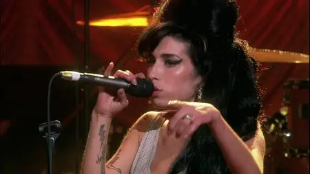 Amy Winehouse. I Told You I Was Trouble. Live in London (2007)