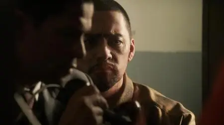 Gang Related S01E11