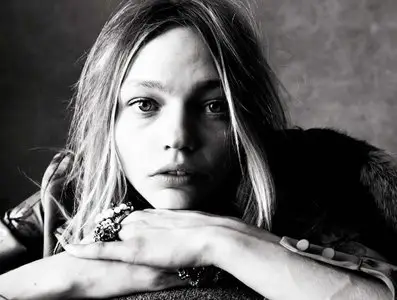 Senza Tempo by Steven Meisel for Vоgue Italia July 2015