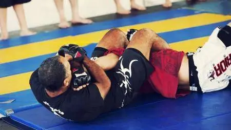 Elite Close Combat Training: Guerrilla Grappling