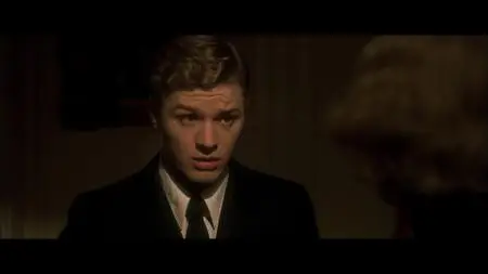 Gosford Park (2001)