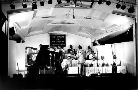 Duke Ellington - Ellington At Newport (1956) [2015 60th Anniversary Official Digital Download 24bit/96kHz]