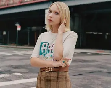 Tavi Gevinson by Jacq Harriet for PorterEdit July 12th, 2021