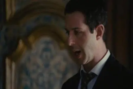 Succession S01E01