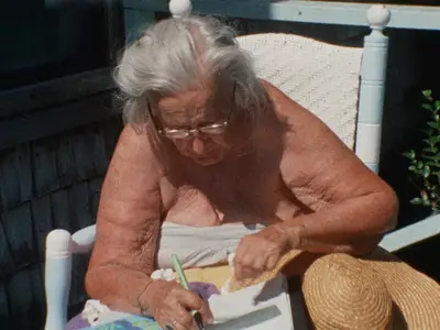 Grey Gardens (1975)