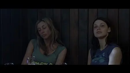 Hostel (2005)