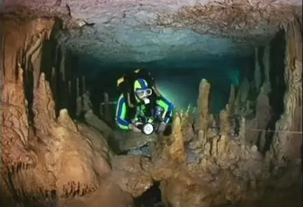 History Channel - Secret Underwater Caves (2010)