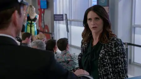 LA to Vegas S01E10