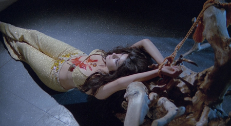 5 Dolls for an August Moon (1970) 