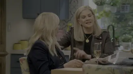 Leanne S01E04