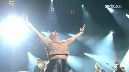 Caro Emerald - Montreux Jazz Festival 2015 [HDTV 720p]