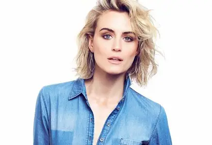 Taylor Schilling by Max Abadian for Elle Canada June 2015