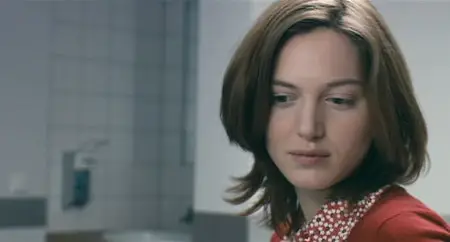 Elle ne pleure pas, elle chante (2011)