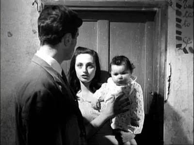 Antonioni, Fellini, Lattuada, Lizzani, Maselli, Risi, Zavattini-L'Amore in città (1953)