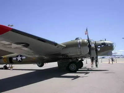 B-17G Flying Fortress Walk Around