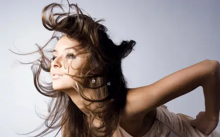 Wallpapers with glad womanish persons