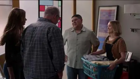 Modern Family S10E04