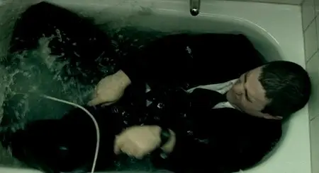 Shut Up And Shoot Me/Sklapni a zastrel me (2005)