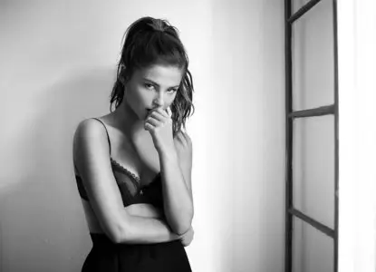 Stefanie Scott - Mike Rosenthal Photoshoot 2015 for Flaunt Magazine