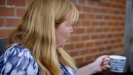 ITV - Tonight: How to Keep Your Money Safe? (2025)