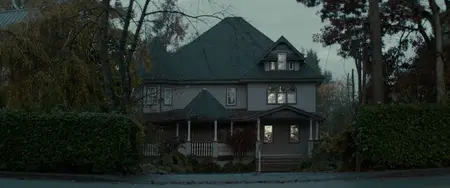 Colossal (2016)