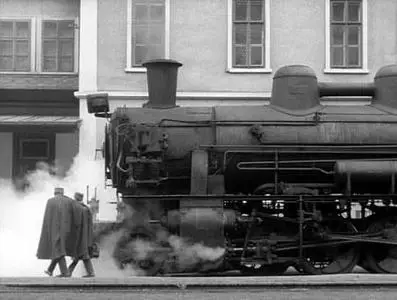 Jirí Menzel-Ostre sledované vlaky ('Closely Watched Trains') (1966)