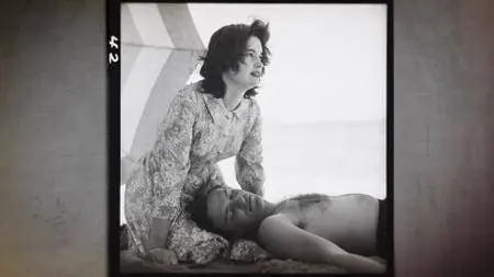 Nothing Left Unsaid: Gloria Vanderbilt & Anderson Cooper (2016)