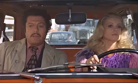 L'événement le plus important depuis que l'homme a marché sur la lune / A Slightly Pregnant Man (1973)