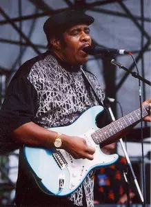 Roy Roberts - Burnin Love (2001)
