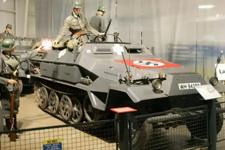 Sd.Kfz.251 Ausf.A Half-Track Walk Around