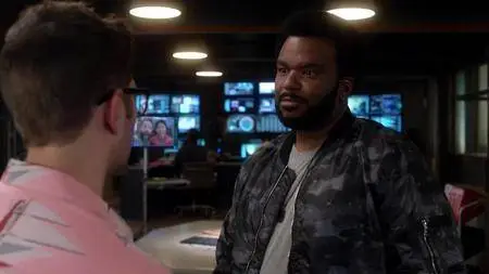 Ghosted S01E09