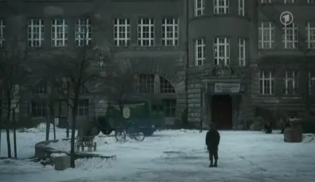  Spielzeugland.2007 - Oscar Best Short Film, Live Action