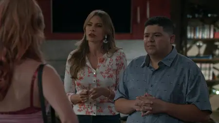 Modern Family S11E08