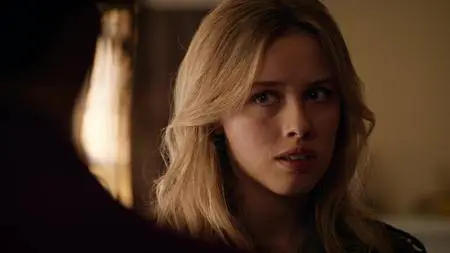 Zoo S03E01