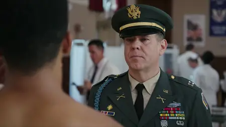 Godfather of Harlem S04E08