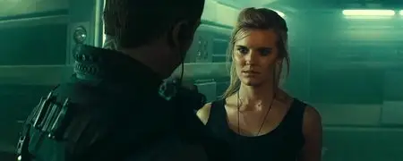 Lockout (2012)